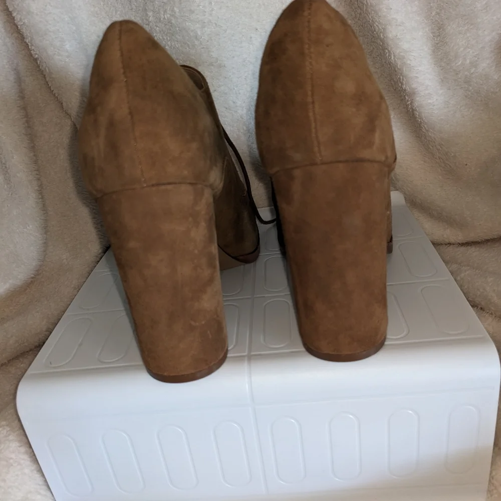 Size 8.5 Isola Holli‎ High Heels shoes